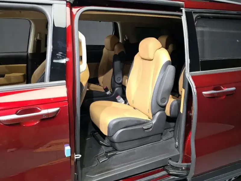 2021 Kia Carnival с пробегом 56 929 км