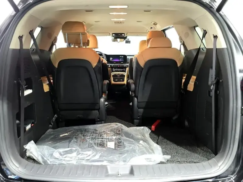 2023 Kia Carnival с пробегом 26 812 км