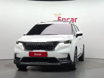 2023 Kia Carnival с пробегом 70 318 км