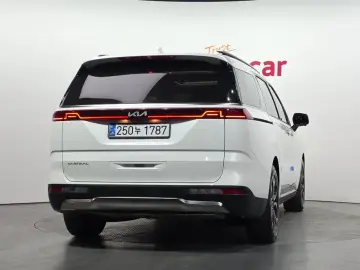 2023 Kia Carnival с пробегом 70 318 км