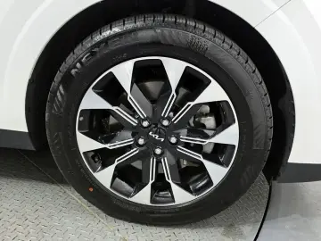 2023 Kia Carnival с пробегом 70 318 км