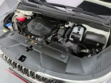 2023 Kia Carnival с пробегом 70 318 км