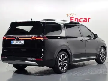 2022 Kia Carnival с пробегом 45 504 км