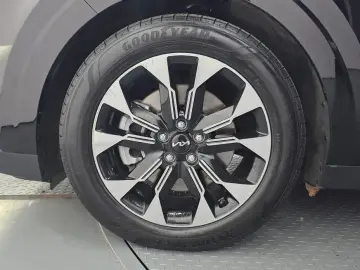 2022 Kia Carnival с пробегом 72 937 км