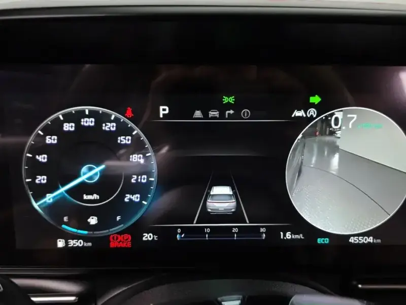 2022 Kia Carnival с пробегом 45 504 км