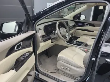 2022 Kia Carnival с пробегом 72 937 км