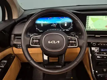 2023 Kia Carnival с пробегом 70 318 км