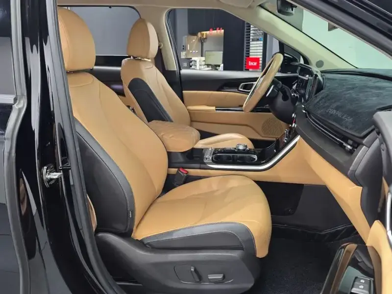 2022 Kia Carnival с пробегом 45 504 км