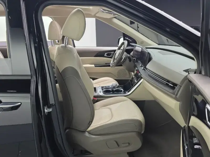 2022 Kia Carnival с пробегом 72 937 км
