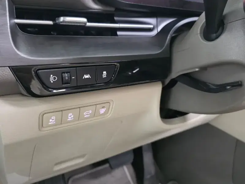 2022 Kia Carnival с пробегом 72 937 км