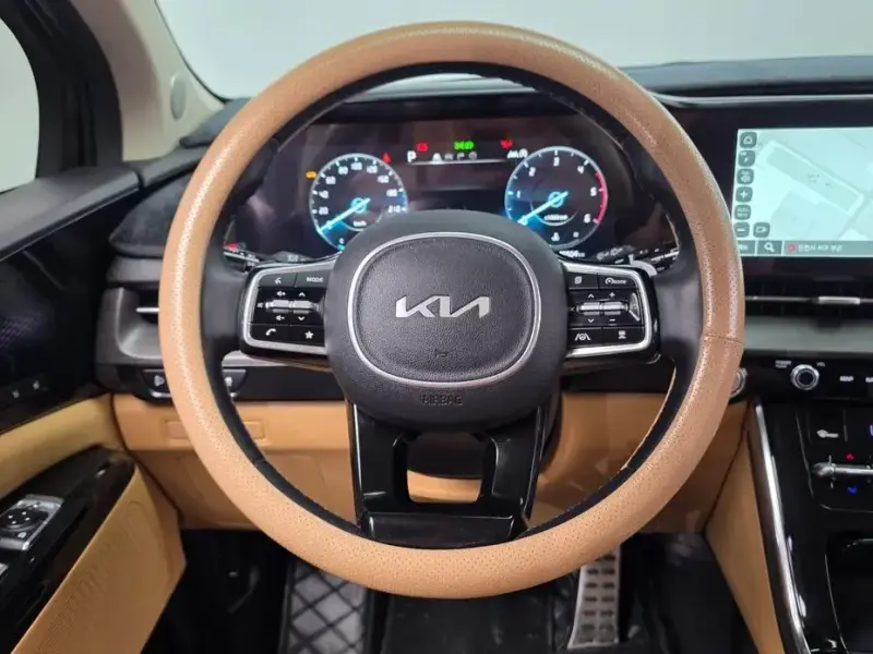 2022 Kia Carnival с пробегом 45 504 км