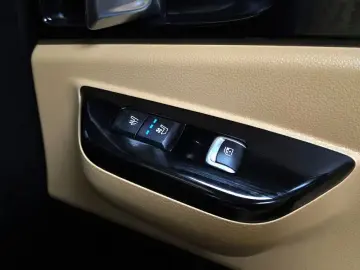 2023 Kia Carnival с пробегом 70 318 км