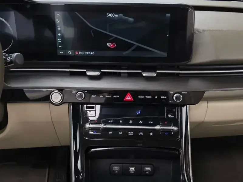 2022 Kia Carnival с пробегом 72 937 км