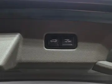 2022 Kia Carnival с пробегом 72 937 км