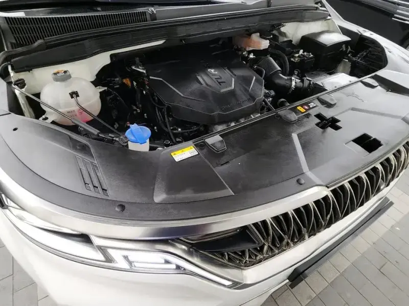2023 Kia Carnival с пробегом 42 522 км