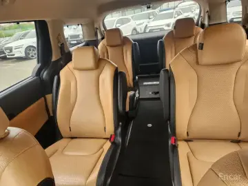 2023 Kia Carnival с пробегом 64 925 км