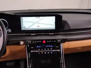 2023 Kia Carnival с пробегом 42 522 км