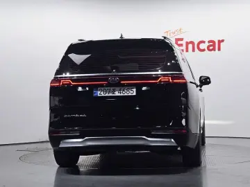 2021 Kia Carnival с пробегом 105 394 км
