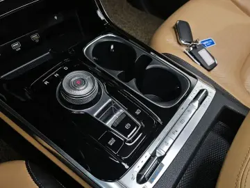 2021 Kia Carnival с пробегом 105 394 км