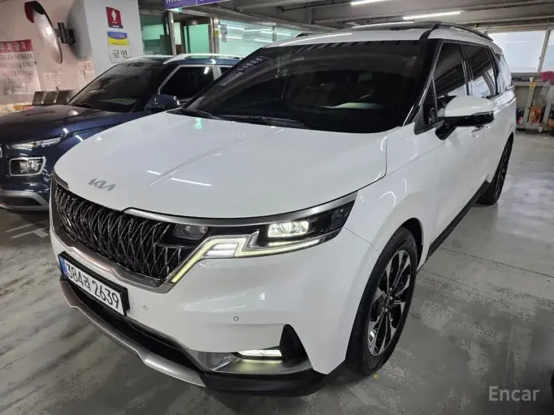 2022 Kia Carnival с пробегом 56 000 км
