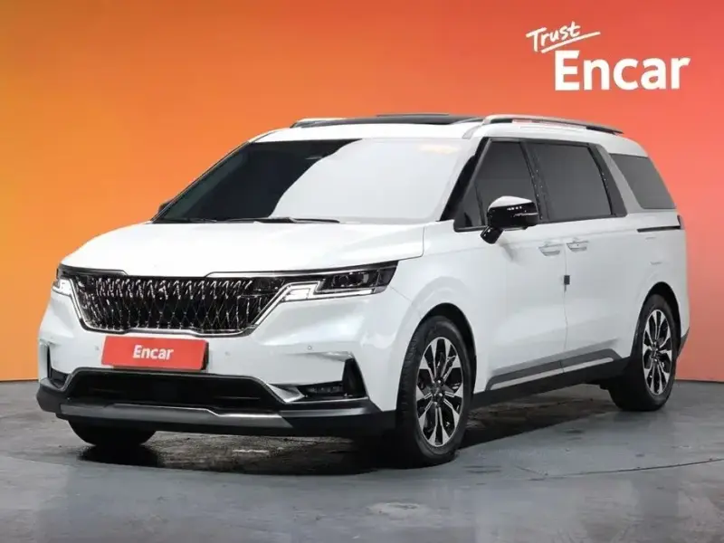 2022 Kia Carnival с пробегом 61 714 км