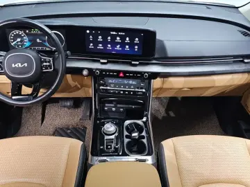 2022 Kia Carnival с пробегом 61 714 км