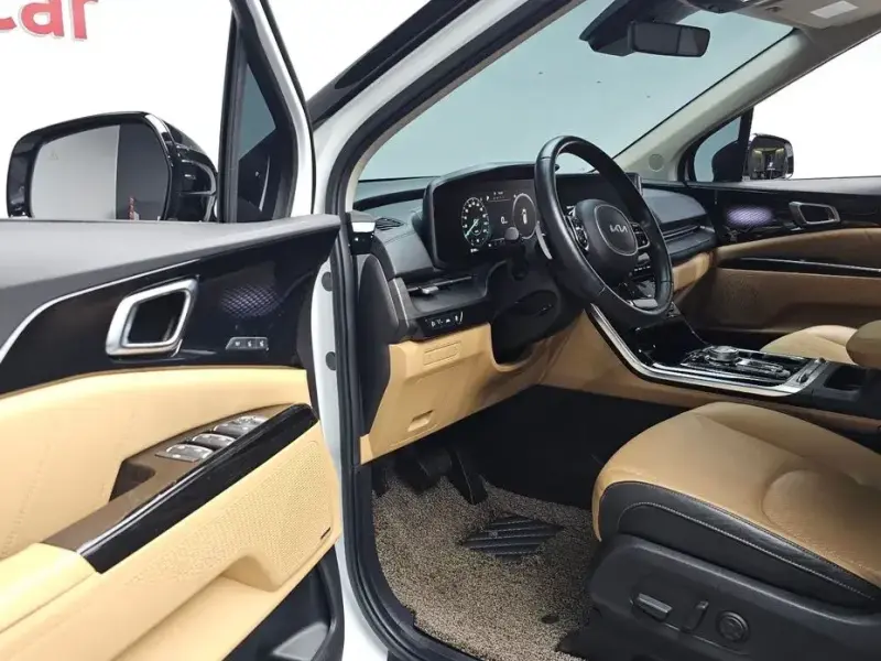 2022 Kia Carnival с пробегом 61 714 км