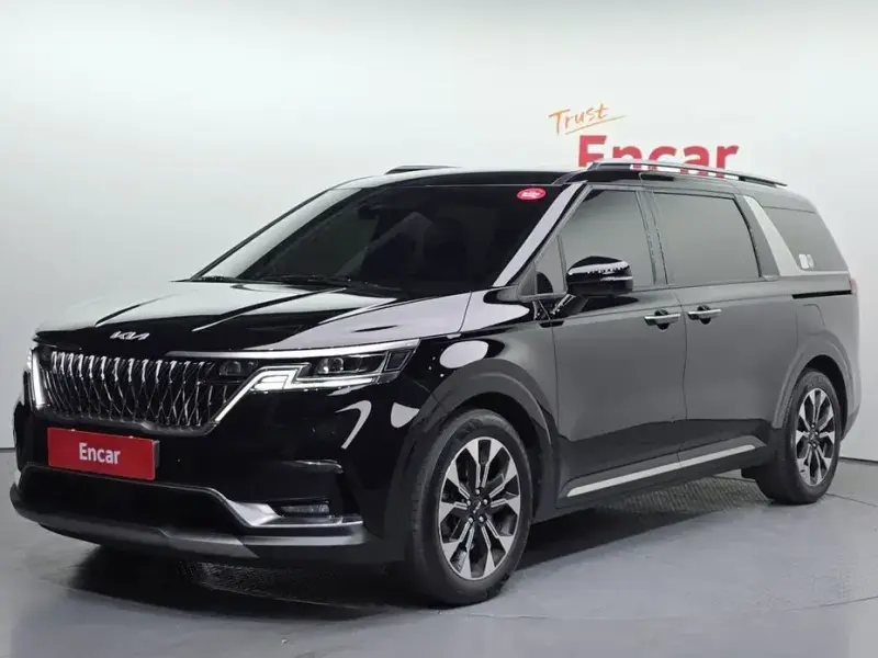 2023 Kia Carnival с пробегом 67 052 км