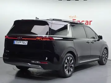 2023 Kia Carnival с пробегом 67 052 км