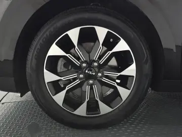 2022 Kia Carnival с пробегом 37 745 км