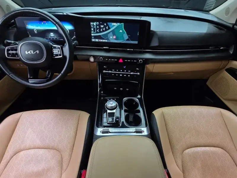 2023 Kia Carnival с пробегом 67 052 км