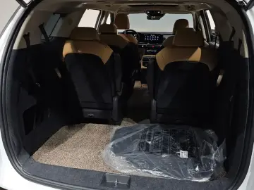 2022 Kia Carnival с пробегом 61 714 км