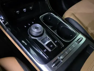 2023 Kia Carnival с пробегом 67 052 км