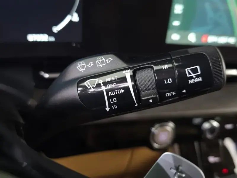 2023 Kia Carnival с пробегом 67 052 км