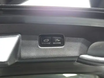 2022 Kia Carnival с пробегом 37 745 км