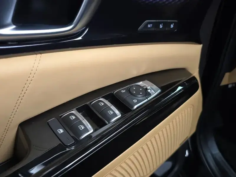 2022 Kia Carnival с пробегом 37 745 км
