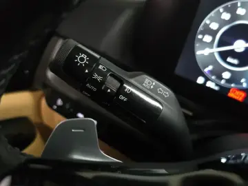 2022 Kia Carnival с пробегом 37 745 км