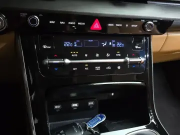 2022 Kia Carnival с пробегом 37 745 км