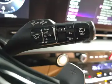 2022 Kia Carnival с пробегом 37 745 км