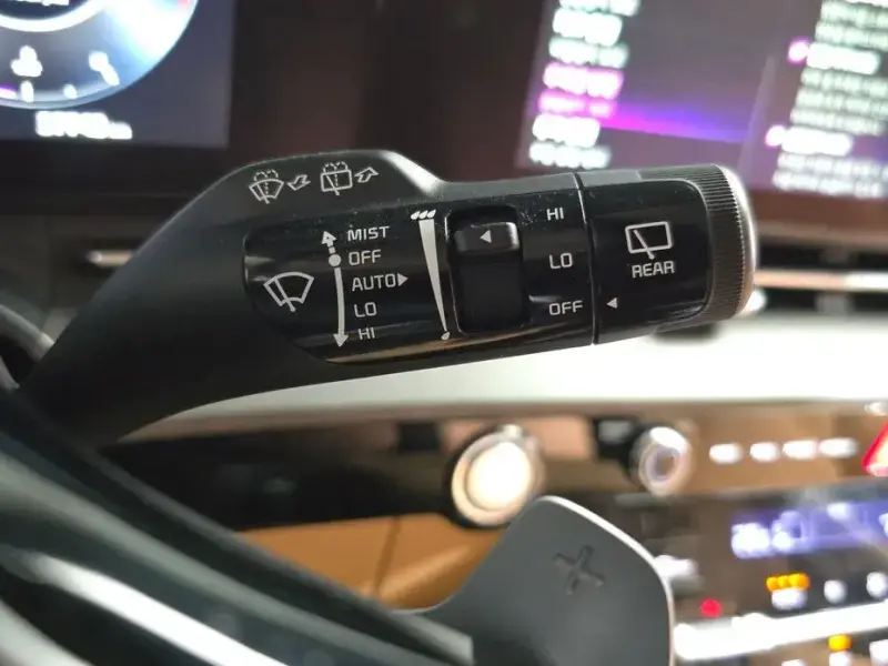 2022 Kia Carnival с пробегом 37 745 км