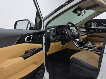 2022 Kia Carnival с пробегом 51 800 км