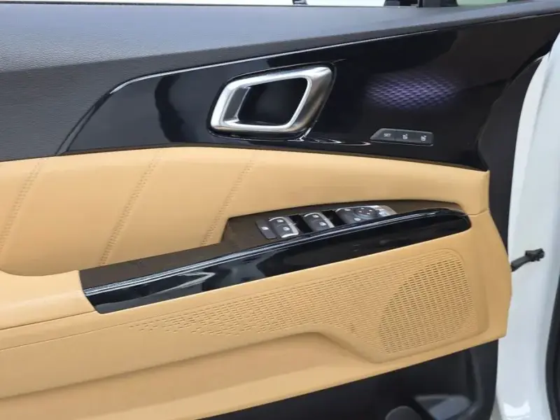 2022 Kia Carnival с пробегом 51 800 км