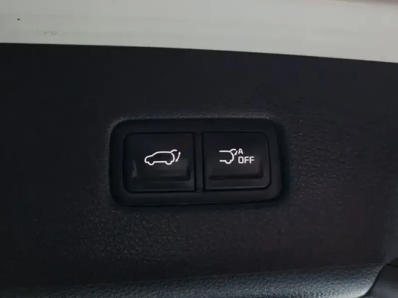 2023 Kia Carnival с пробегом 22 467 км