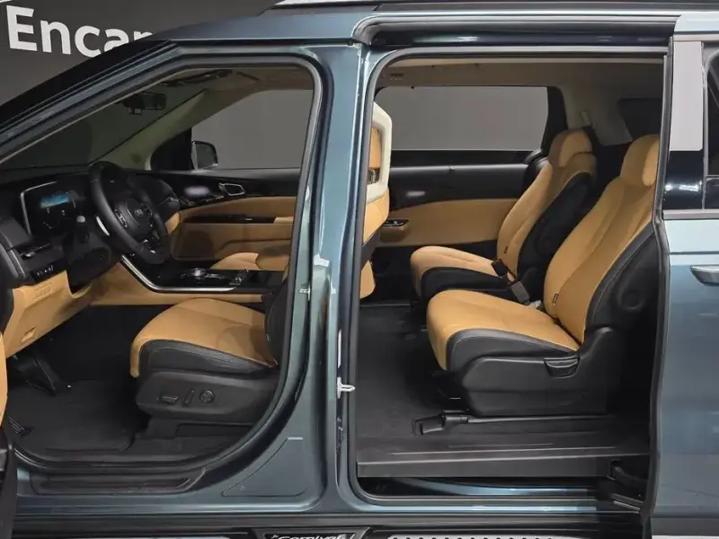 2021 Kia Carnival с пробегом 105 052 км