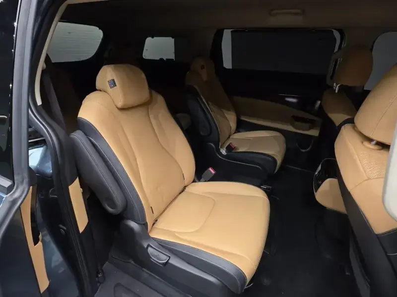 2021 Kia Carnival с пробегом 105 052 км