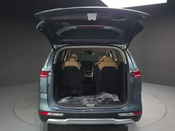 2021 Kia Carnival с пробегом 105 052 км