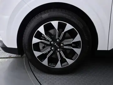 2022 Kia Carnival с пробегом 56 291 км