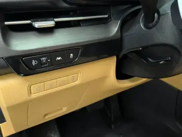 2022 Kia Carnival с пробегом 56 291 км