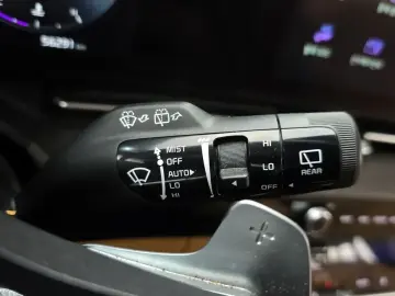 2022 Kia Carnival с пробегом 56 291 км