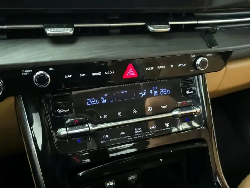 2022 Kia Carnival с пробегом 56 291 км